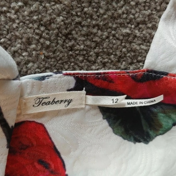 Floral TEABERRY summer cocktail, party dress size 12. - Picture 2 of 2